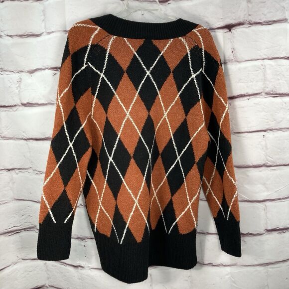 A New Day Oversized Sweater SZ M Argyle Pattern Rust White Black V Neck Soft - Picture 6 of 9